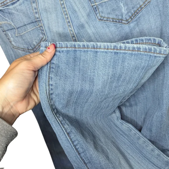 American Eagle Slim Boot Jeans Sz 10 Y2K Low Rise Stretch Distressed Light Wash - Picture 9 of 16